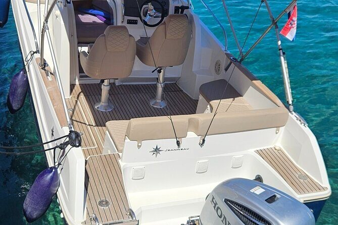 Luxury Private Speedboat Tour Islands & Blue Cave - Price and timing: what $347.69 really buys you