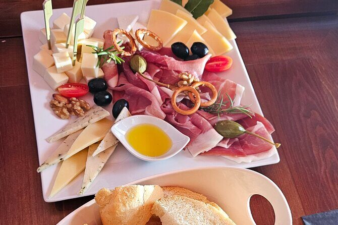 Luxury Wine and Oyster tasting - Should you book this luxury wine and oyster tasting tour?
