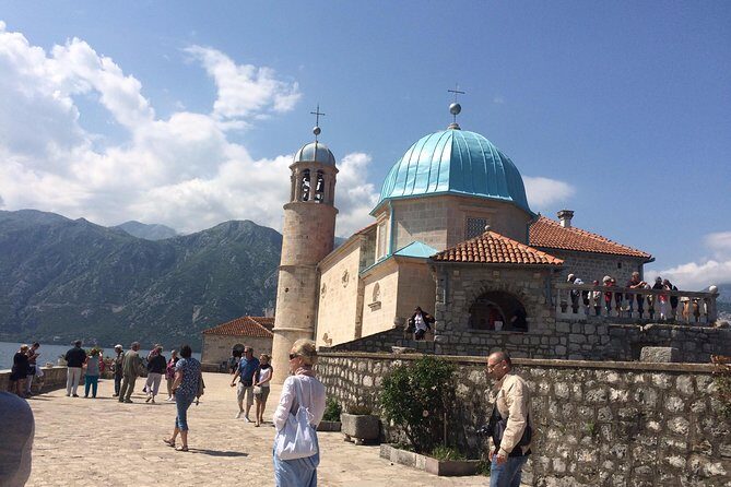 Montenegro private daytrip from Dubrovnik, Perast, Bay of Kotor - Bay of Kotor panorama drive: why the views start early