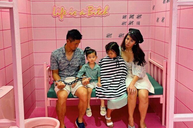 Museum of Selfies & Illusions Dubrovnik Ticket - The photo scenes: golden bathroom to angel wings to flamingos