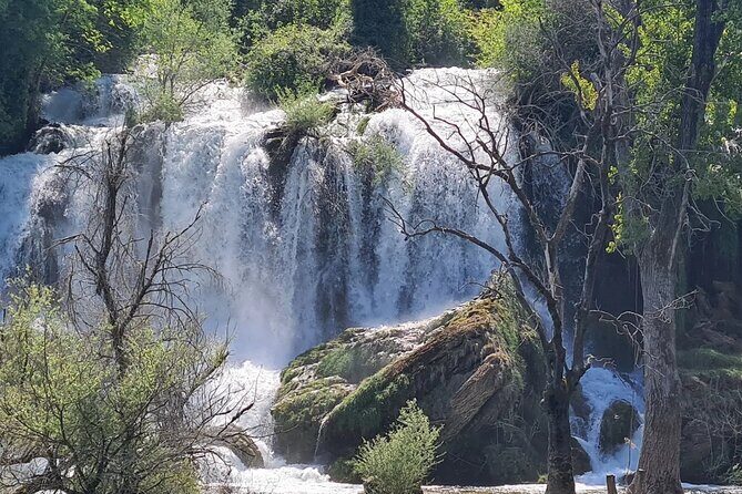 Over the Bridge to the Falls (Mostar) - The drive from Dubrovnik to Mostar: long, but not dead time