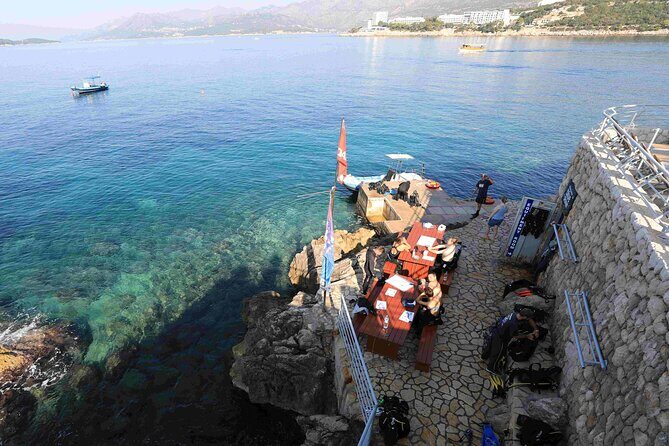 PADI Discover Scuba Diving in Dubrovnik - The surface interval: why the long-ish break helps