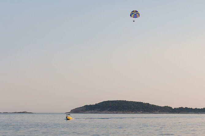 Parasailing in Cavtat - Photos, timing, and the extra cost you should expect