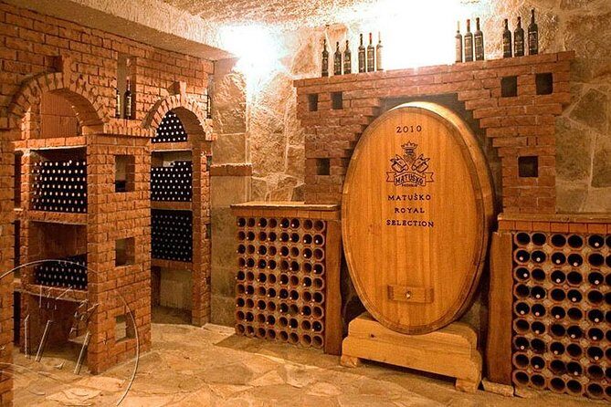 Peljesac Vineyards & Oysters - Private Day Trip from Dubrovnik-Mercedes Vehicle - Stop 1 in Ston: medieval walls and ancient salt flats in 30 minutes