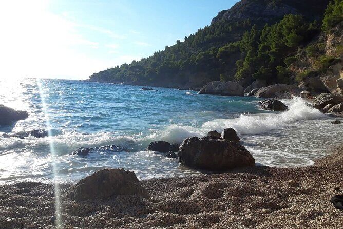 Pelješac Wine, Beach and Lunch - Relaxing Tour from Dubrovnik - Ston Old Town: The Quick Salt-Walled Reset