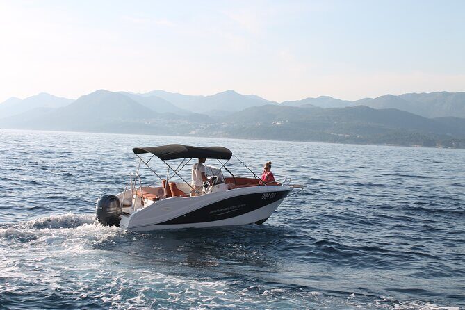 Private 4h Boat Tour Elaphite Islands with Barracuda 545 - Skipper Lovre and why local knowledge matters