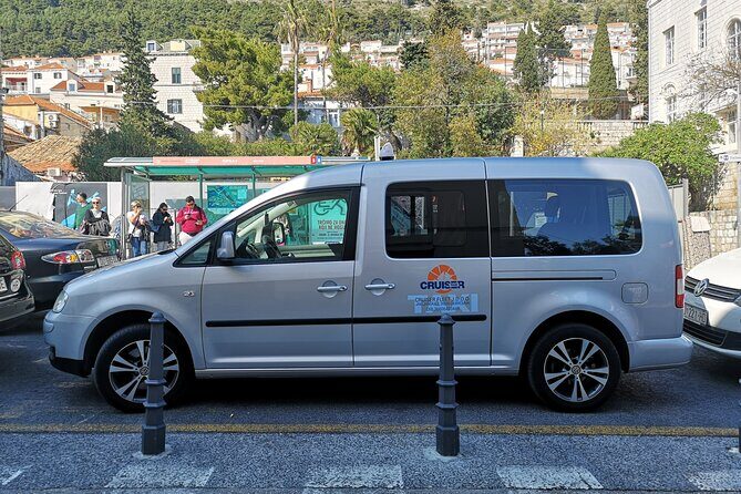 Private AirPort Transfer Dubrovnik by CRUISER TAXI - The ride experience: WiFi, water, and a calm pace