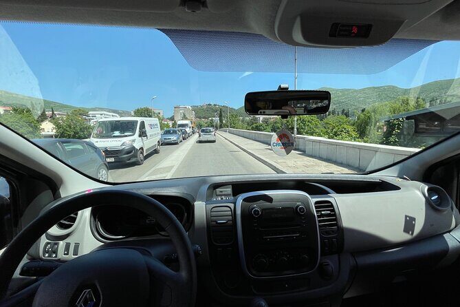 Private AirPort Transfer Dubrovnik by CRUISER TAXI - How the meet-up works at Dubrovnik Airport