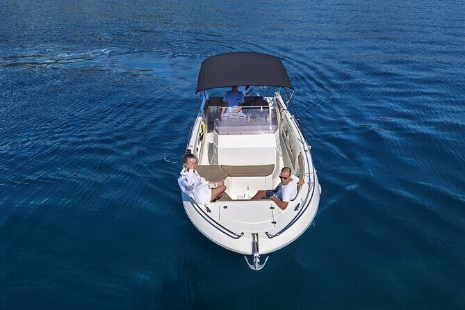 Private boat Tour - Dubrovnik Old Town and Elaphite islands - Drinks, comfort, and the not-so-small details that shape the mood