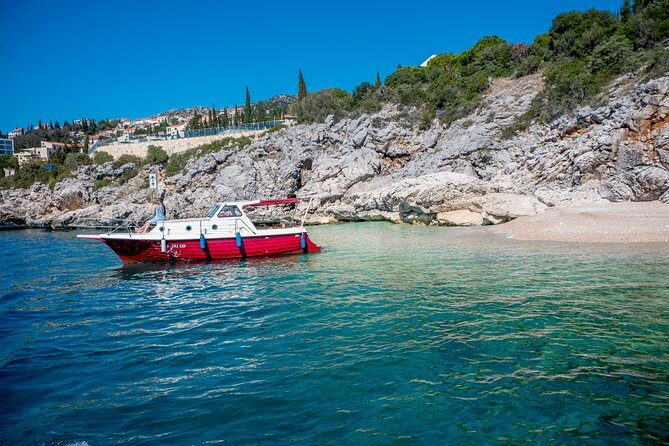 Private boat tour- explore the islands, find hidden caves and try snorkelling - Safety, Snorkeling, and a Captain Who Adjusts to Real Conditions