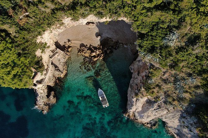 Private Boat Tours in Dubrovnik - DUBROVNIK BOATING - A private Dubrovnik boat day, without the big-ship feeling