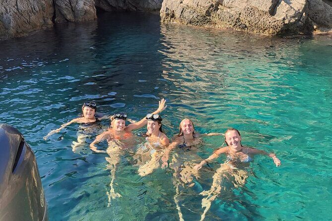 Private Elaphiti Islands Tailor-Made Boat Tour 4h -All inclusive - Šunj Beach on Lopud: calm water and an easy day ashore