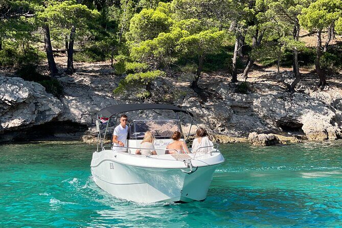 Private Full-Day Tour of Elaphiti Islands by Speedboat - What’s included on board (and what that means for your packing)