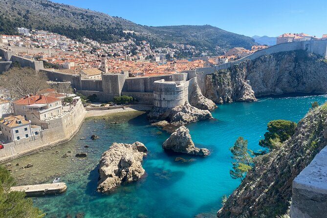 Private Game of Thrones and City Wall Tour - Pile Gate: the Old Town entrance and a key GOT moment