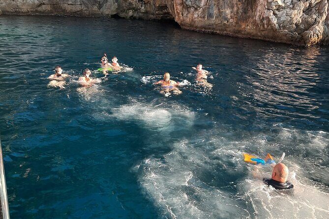 Private Half-Day Speedboat Guided Tour of Dubrovnik Islands - Koločep and the Blue Cave swim window