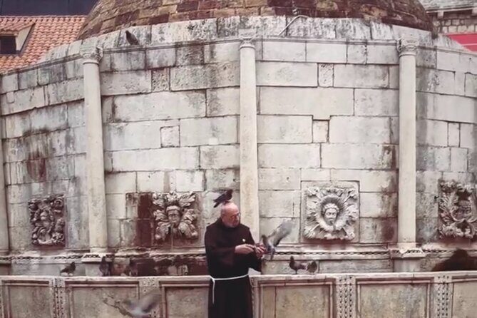 Private History Old Town and City Wall Tour in Dubrovnik - Guides, pacing, and what makes this tour feel personal