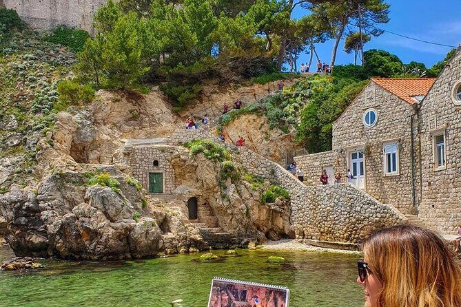 Private history tour of Dubrovnik Old Town - Old Town Walking: Stradun, Palaces, and the 1991 Story