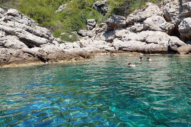 Private luxury speedboat tour-Islands, caves, beaches, snorkeling - Mljet National Park upgrade: Limuni, Odysseus cave, and salty lakes