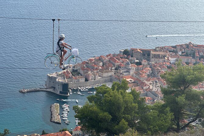 Private Round-Trip Airport Transfer in Dubrovnik - What you get from an English-speaking driver beyond directions