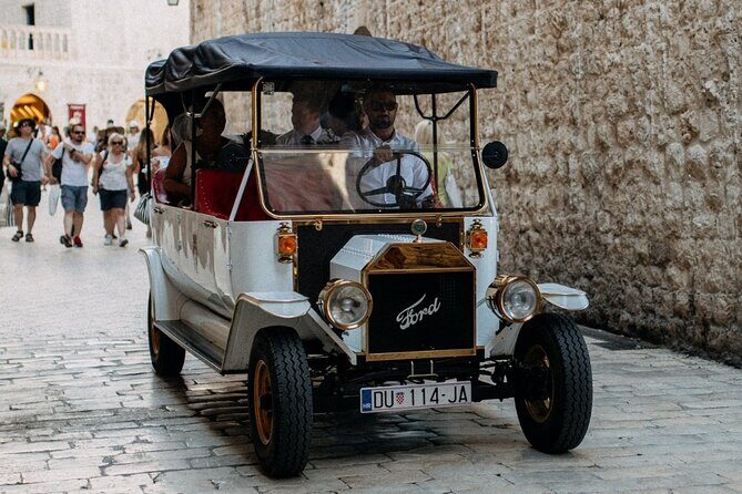 Private Sightseeing Tour in Dubrovnik with a Classic Old Car - Starting at Pile Gate: getting oriented in the first minutes