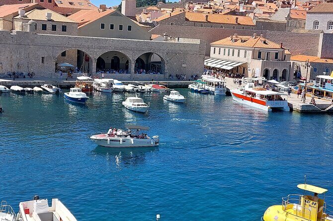 Private Three island Tour from Dubrovnik - Dubrovnik wall and harbor views from the sea