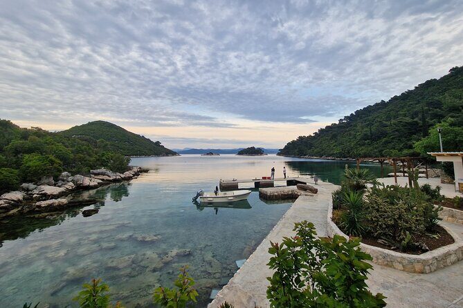 Private tour to the Elafiti with Barracuda 545 - half day 4h - Snorkeling gear included: how to enjoy the caves without stress