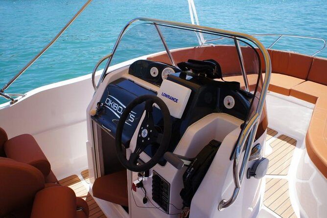 Private tour to the Elafiti with Barracuda 545 - half day 4h - Skippers and flexibility: the small details that make it feel personal