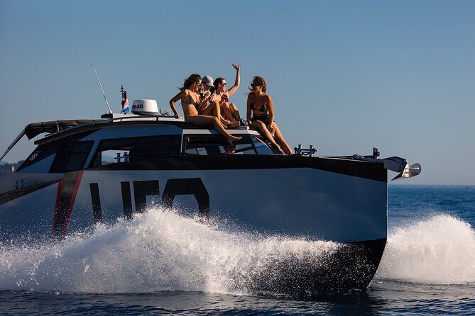 Private tours to Elaphite Islands by UFO BOAT - What the UFO Boat to the Elaphites feels like from the start