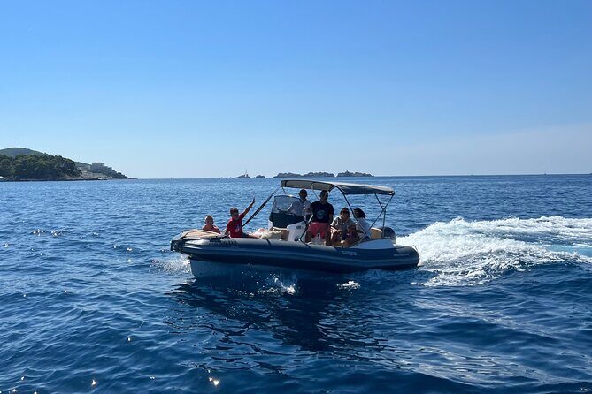 Rent a Rib - half day - without skipper - Price and fuel: the real value math for up to 6 people