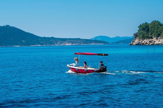 Rent a small boat without skipper - explore the islands and find hidden caves - Key points to know before you go