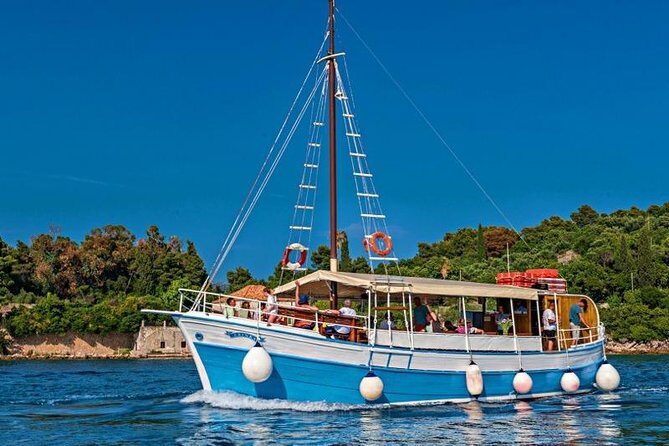 Rent a Traditional Wooden Boat (64 pax) - Leaving Port Gruž on a traditional wooden boat