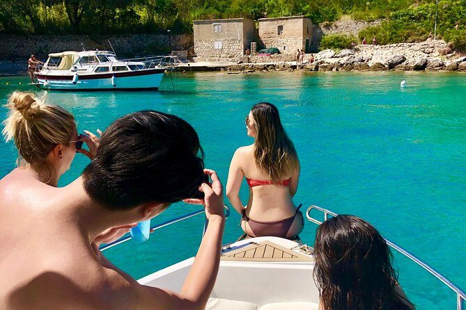 Sail, see, stop, photograph (4 hours) - What’s Included (and Why the Extras Matter on a Short Day)