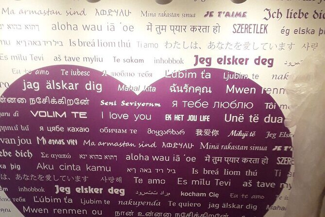 Skip the Line: Love Stories Museum Admission Ticket - Group Size and Atmosphere: Small Enough to Feel Personal