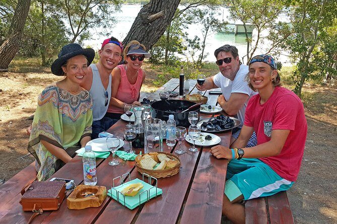 Ston Oysters & Wine Tasting Tour from Dubrovnik - Mali Ston Bay oyster-farm boat tour and lunch: the star of the day