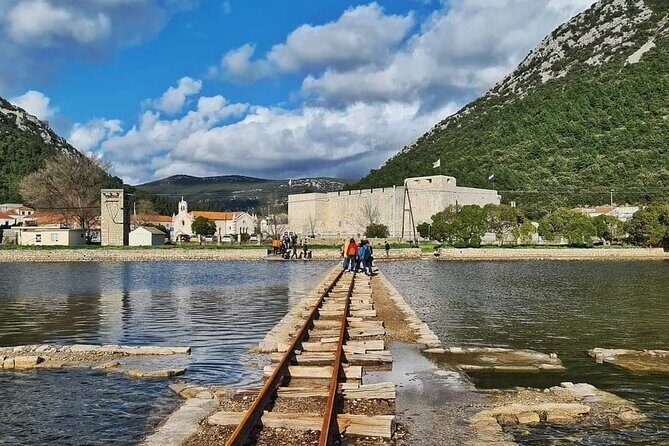 Ston Tour: City Walls, Saltworks, Wine & Adriatic Seafood - Price and value: what 572.47 per group really means