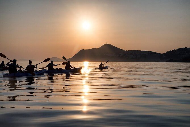 Sunset Sea Kayaking and Wine Dubrovnik - Meeting at Ul. od Tabakarije and Getting Ready Right