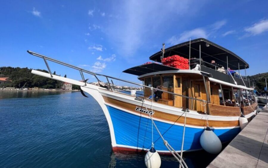 Three Island Boat Tour With Lunch - From Dubrovnik Streets to the Elaphiti Islands