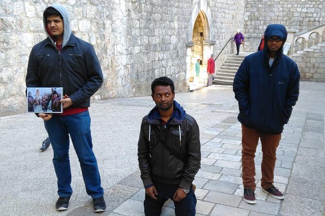 Tour The Game of Thrones - Private Walking Tour - Tour logistics: price, group size, and how long 1–2 hours lasts