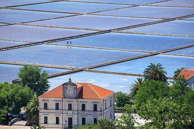 Transfer Dubrovnik to Split with Sightseeing in Ston Town - A private Dubrovnik to Split transfer that actually feels easy