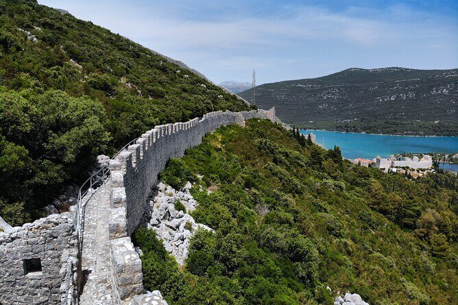 Transfer Dubrovnik to Split with Sightseeing in Ston Town - Ston City Walls: short walking time, big defensive history