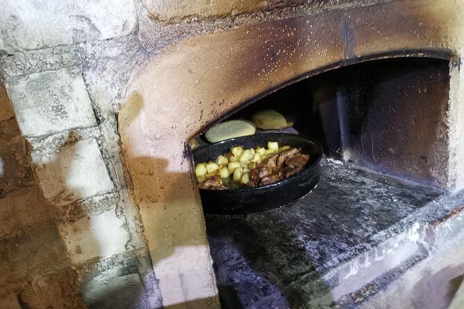 Wine, food and olive oil by PhD student - How the guide ties food to Dubrovnik’s power story